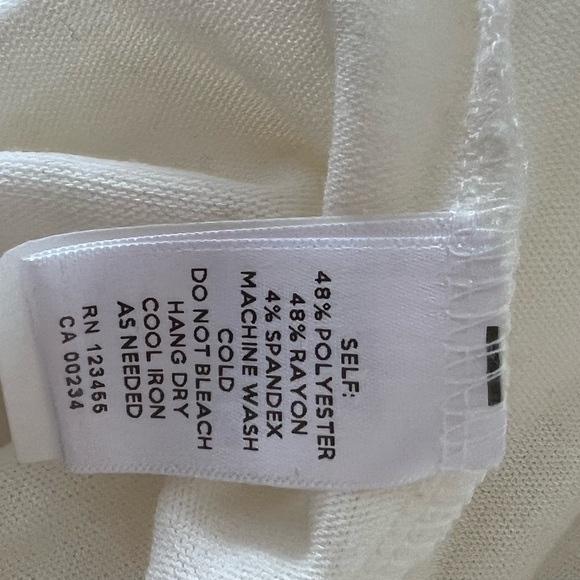 Design Lab White Soft Cold Shoulder Long Sleeve Sweatshirt Size Small - Picture 5 of 6